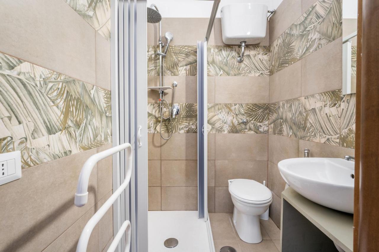Rooms Piramide Rome Exterior photo