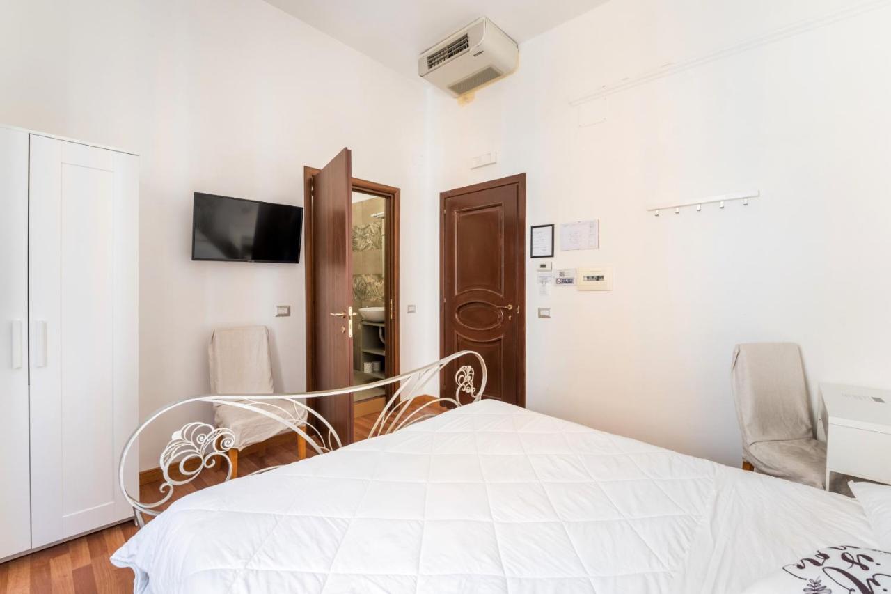 Rooms Piramide Rome Exterior photo