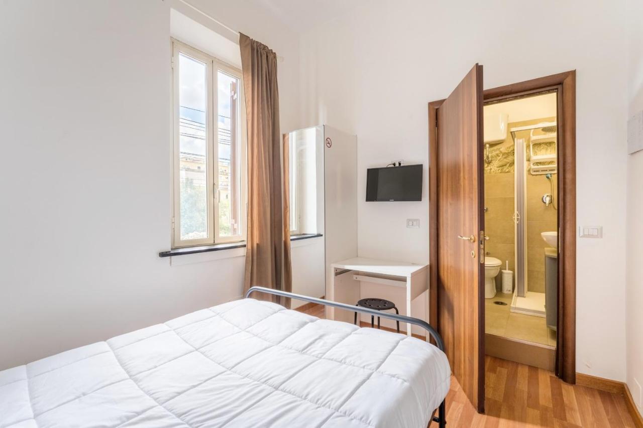 Rooms Piramide Rome Exterior photo