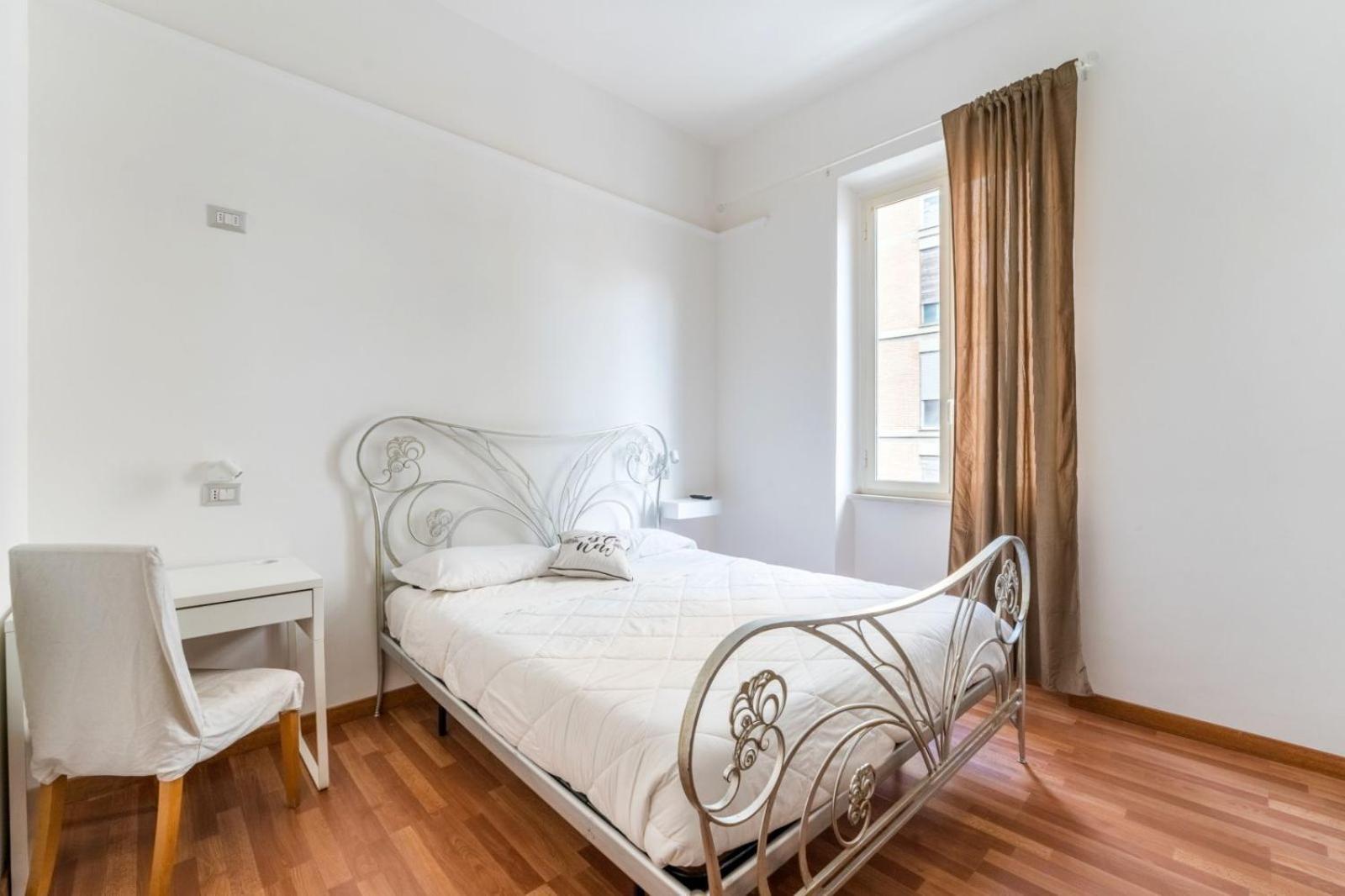 Rooms Piramide Rome Exterior photo